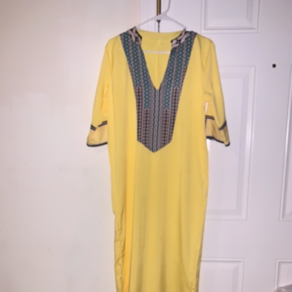 Bright yellow coverup/sarong! NWOT - Picture 7 of 7